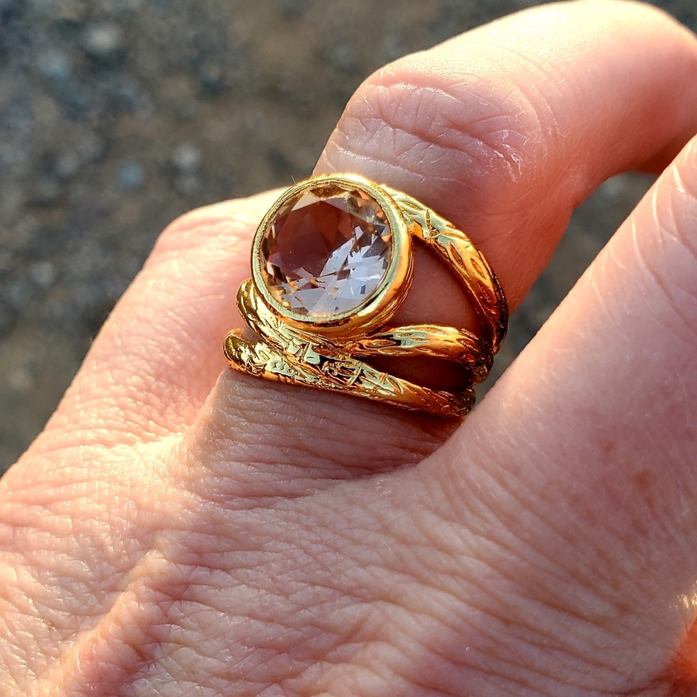 New Stunning Morganite Gold Plated Ring.